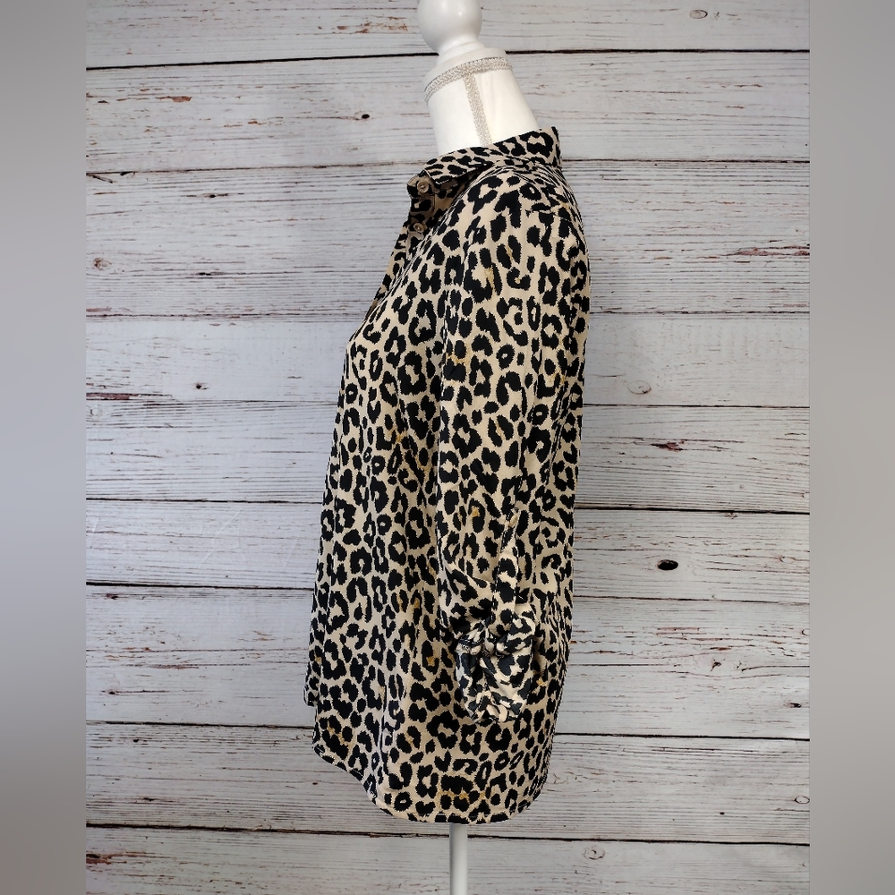 Doe & Rae Leopard Print Button Up Blouse - Picture 2 of 7